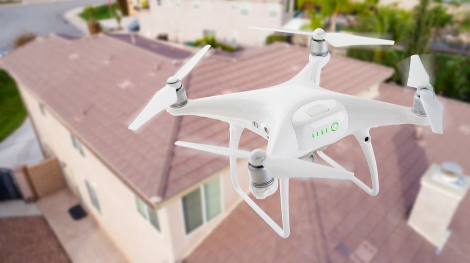4 Advantages of Using Drones to Sell Your Home